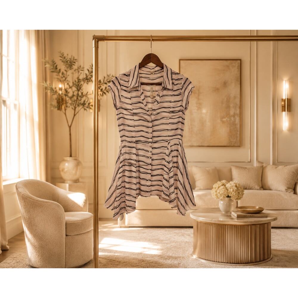 Meadow Rue Black White Striped Sharkbite Hem Button Front Blouse NWT Medium Chic